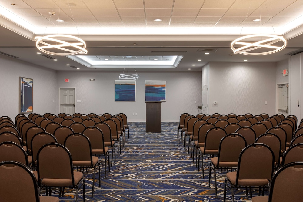 Hilton Garden Inn Lynchburg - photo 49