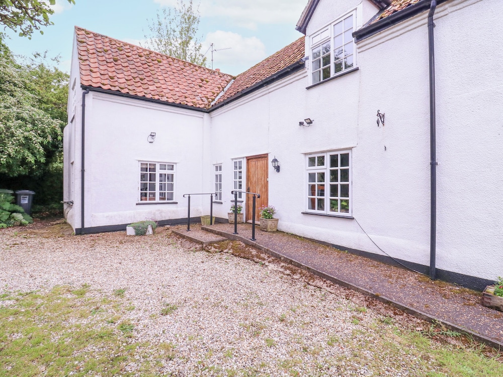 White House Cottage — 4-Star Luxury Hotel in Fakenham, United Kingdom
