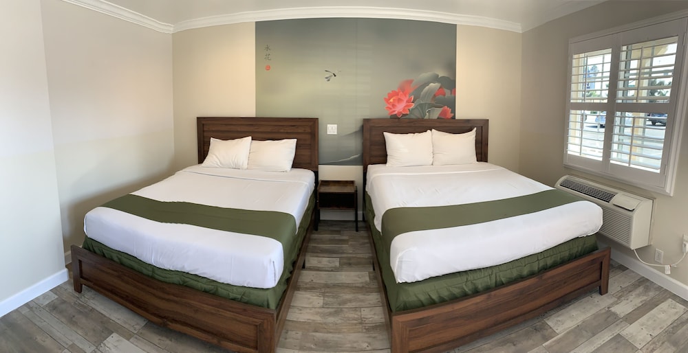 Escondido Inn - photo 7