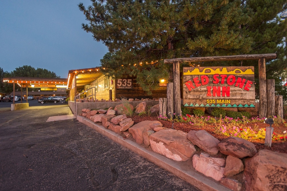 Red Stone Inn - photo 34