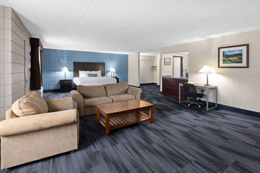 Baymont Inn and Suites by Wyndham Farmington MO - photo 27