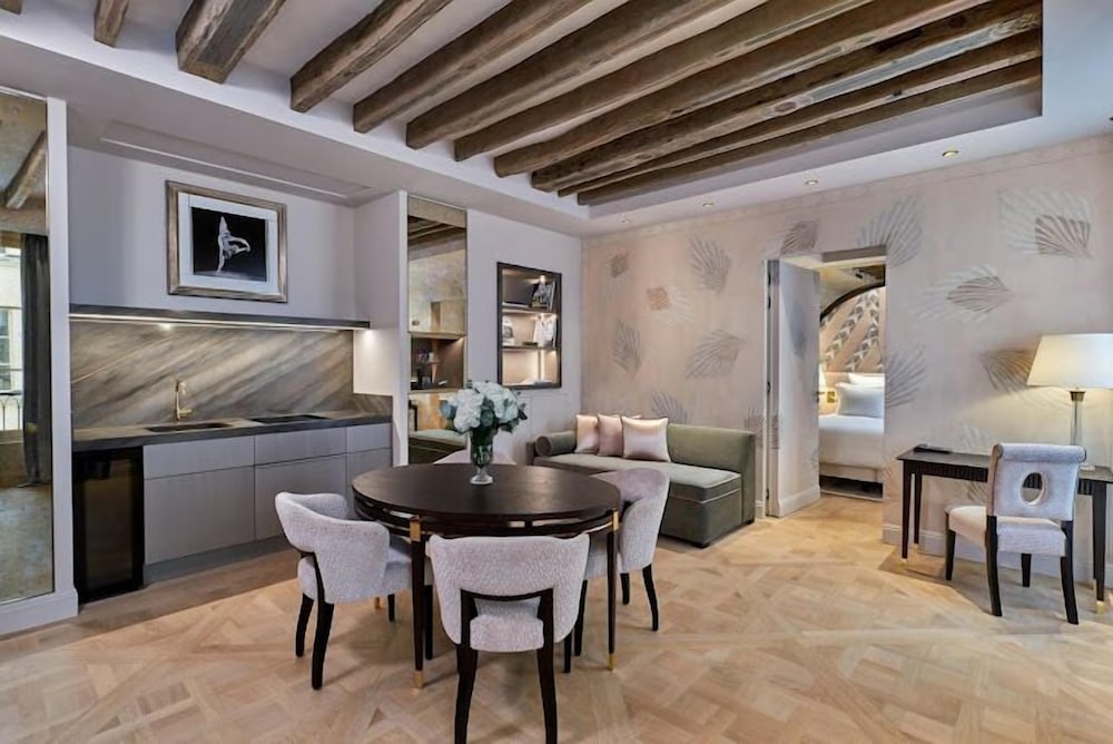 Maison Barrière Vendôme — 5-Star Luxury Hotel in Paris, France