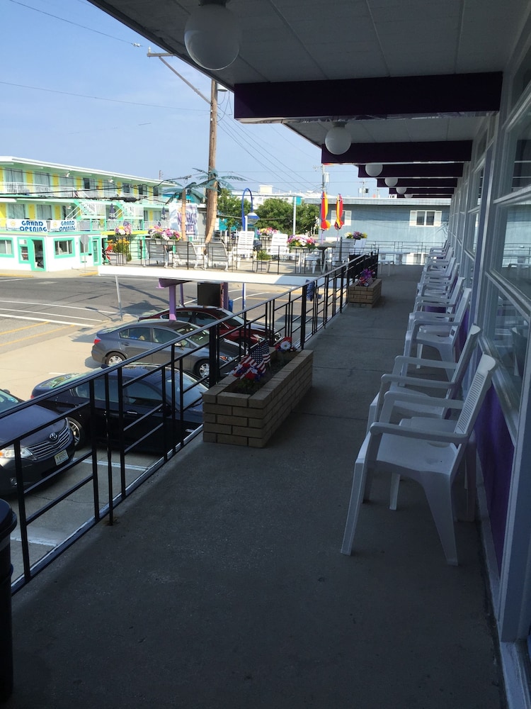 Monaco Motel Wildwood Beach & Boardwalk - photo 20