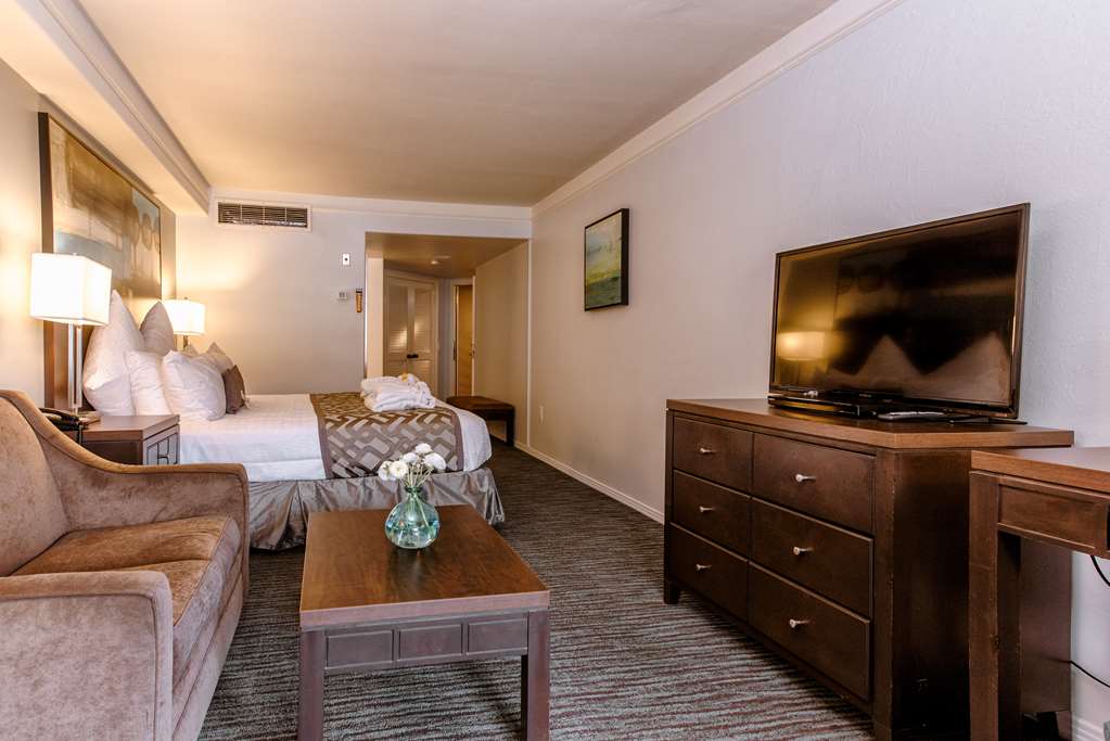 Tamarack Beach Resort Hotel - photo 12