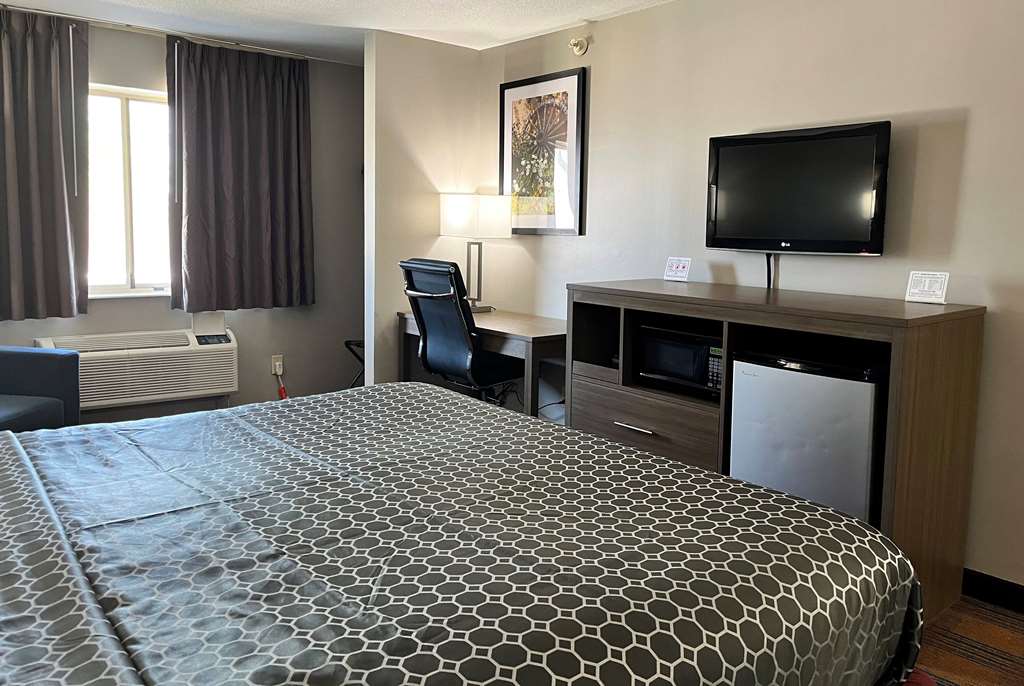 Baymont by Wyndham Anderson - photo 18