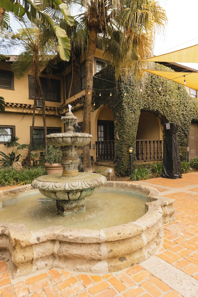Historic Santa Maria Inn - photo 75