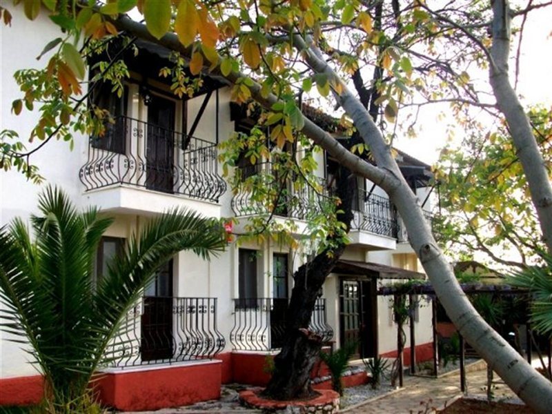 Bigehan Hotel — Oeluedeniz