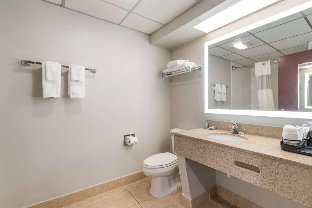 Baymont by Wyndham Westampton - photo 22