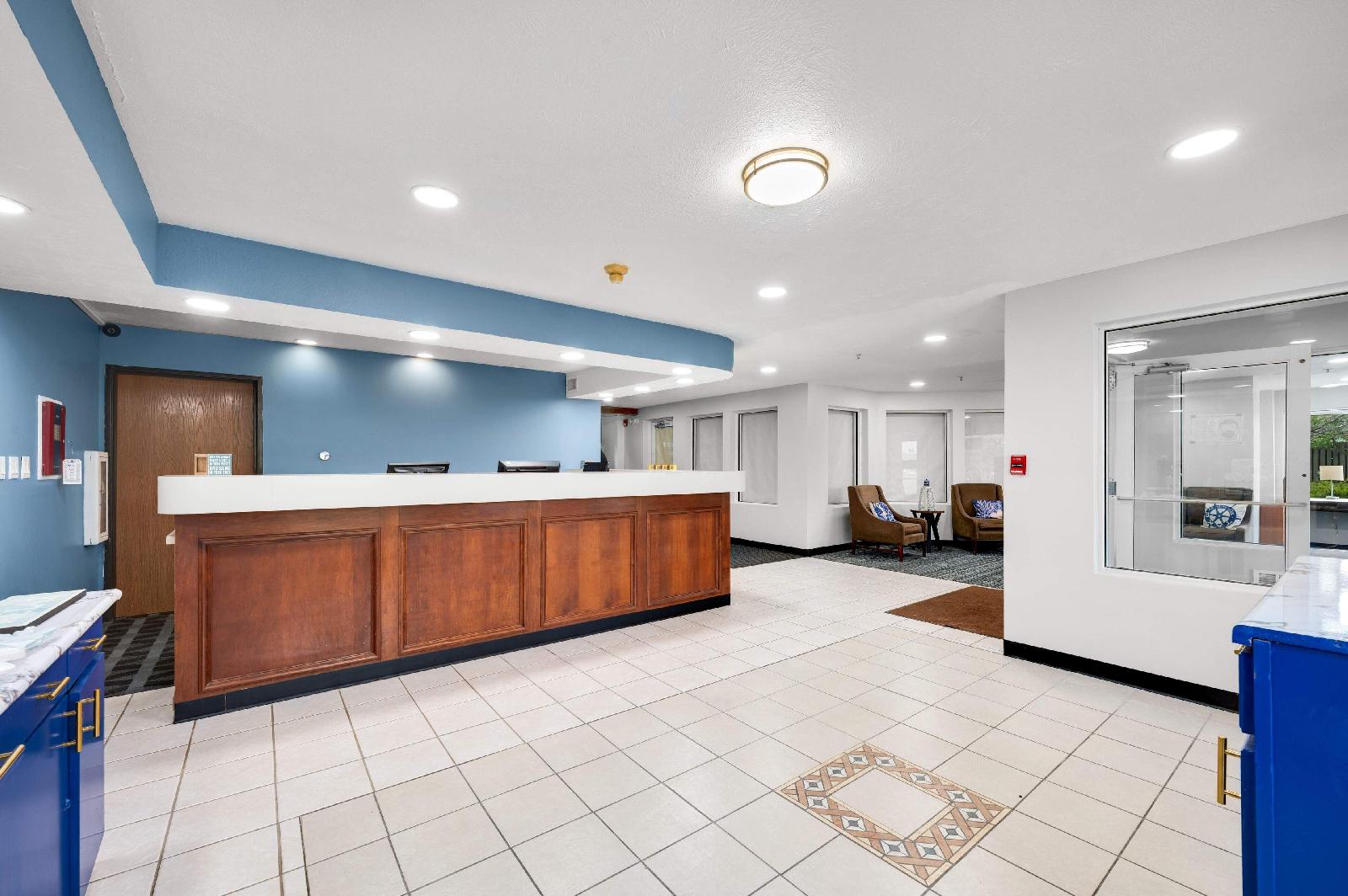 Baymont by Wyndham Dowagiac - photo 6