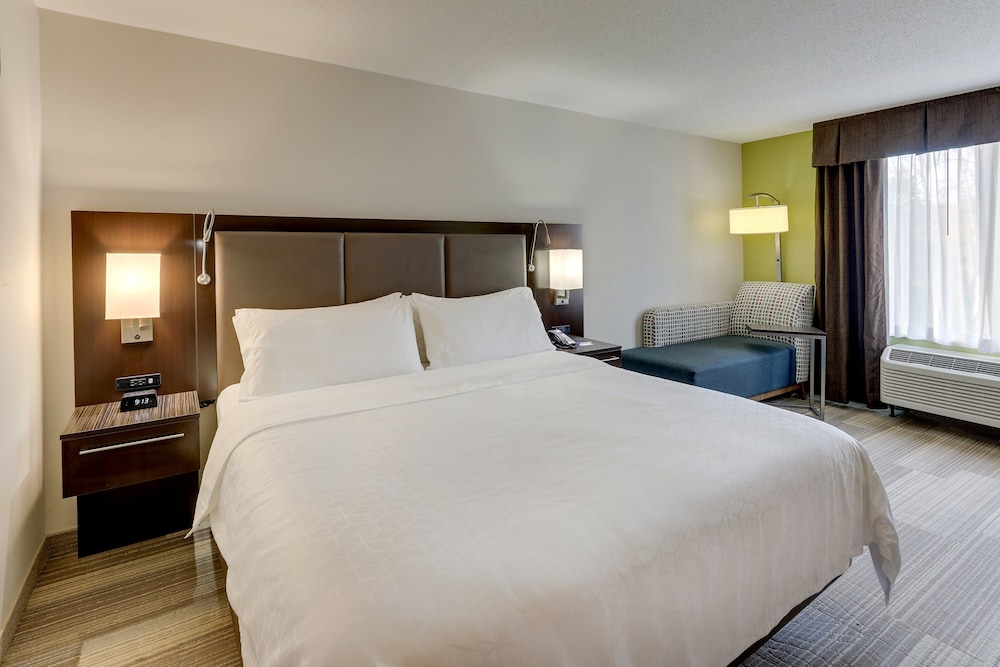 Holiday Inn Express Hotel & Suites Dayton Centerville an IHG Hotel - photo 4
