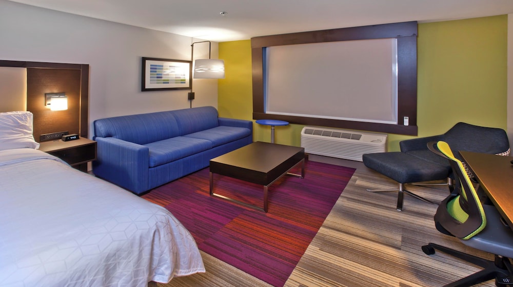 Holiday Inn Express and Suites Green River - photo 10