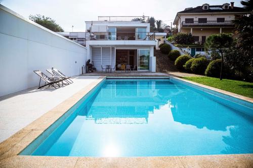 Casa da Barra — 4-Star Luxury Hotel in Vila Nova De Gaia, Portugal