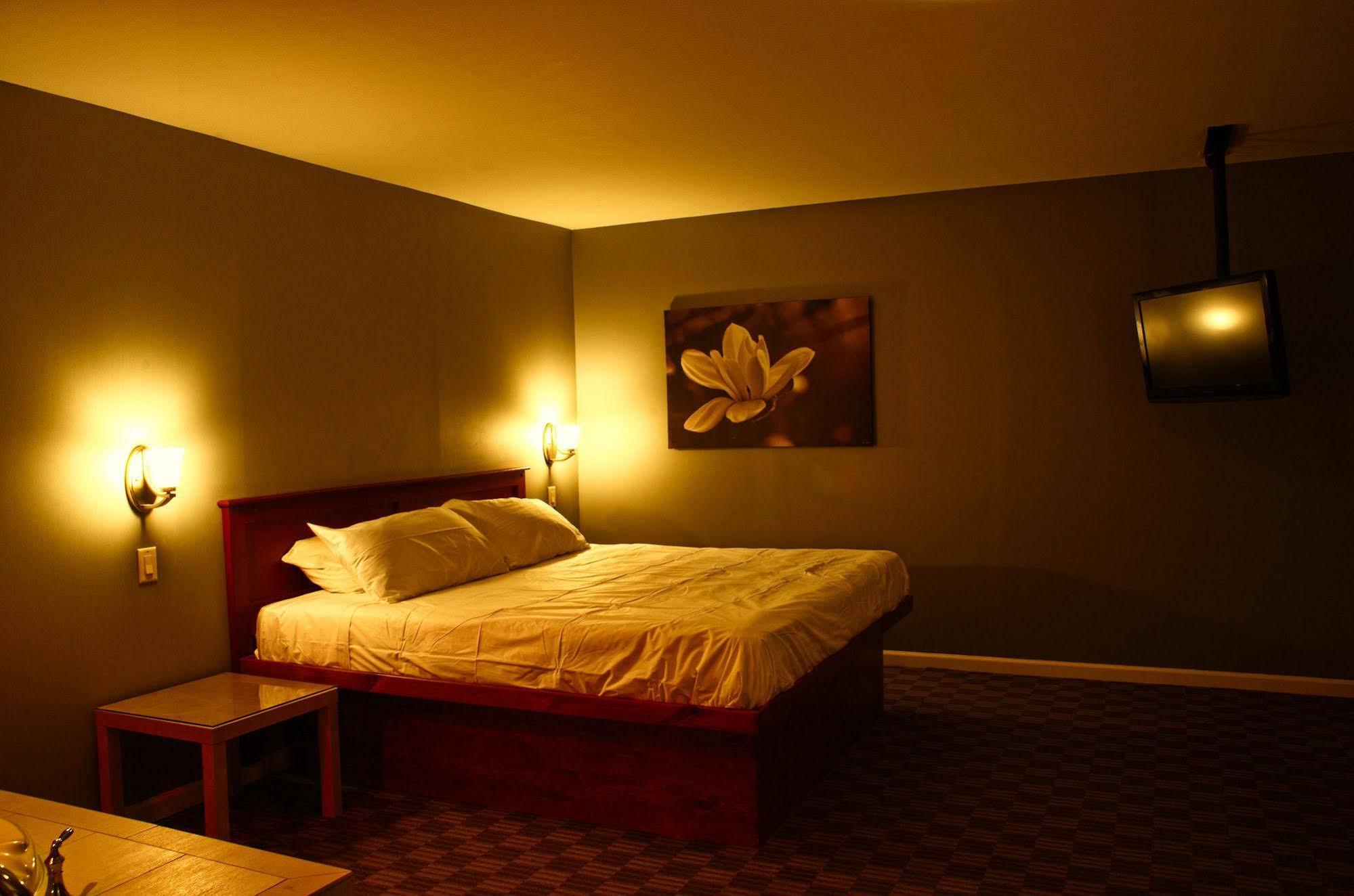 Bethpage Hotel - photo 6