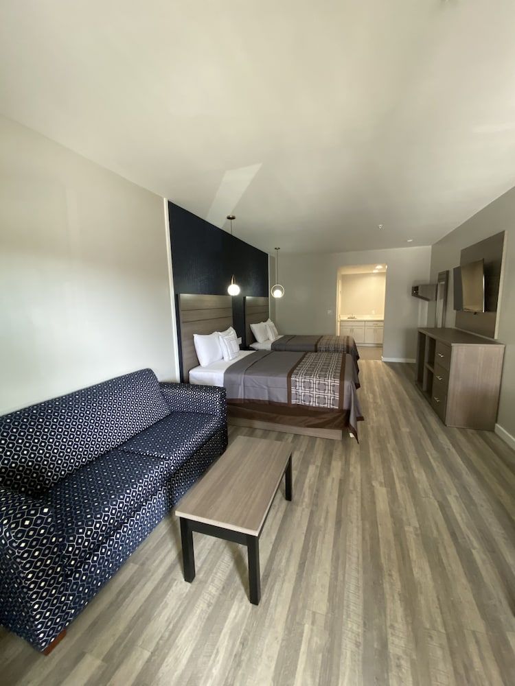 Palace Inn - photo 12