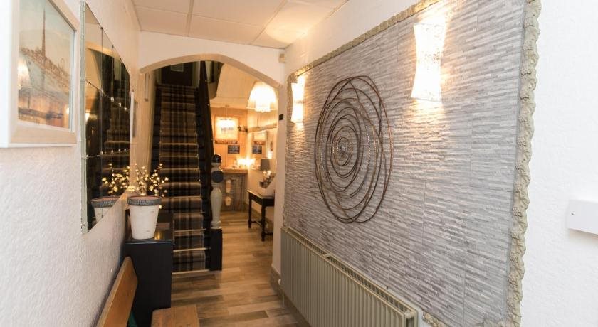 Manor House Hotel - carbon neutral hotel in Blackpool
