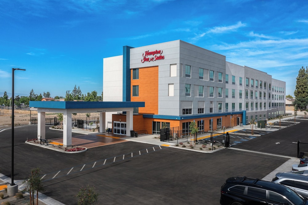 Hampton Inn & Suites by Hilton Bakersfield Central - photo 57