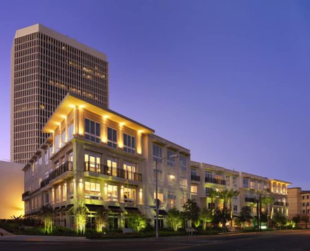 Oakwood Miracle Mile — 4-Star Luxury Hotel in Los Angeles, United States