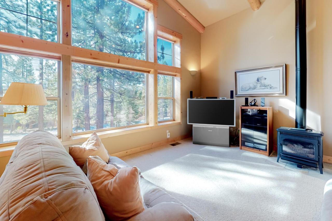 Tahoe Donner Escape - last minute hotel in Truckee