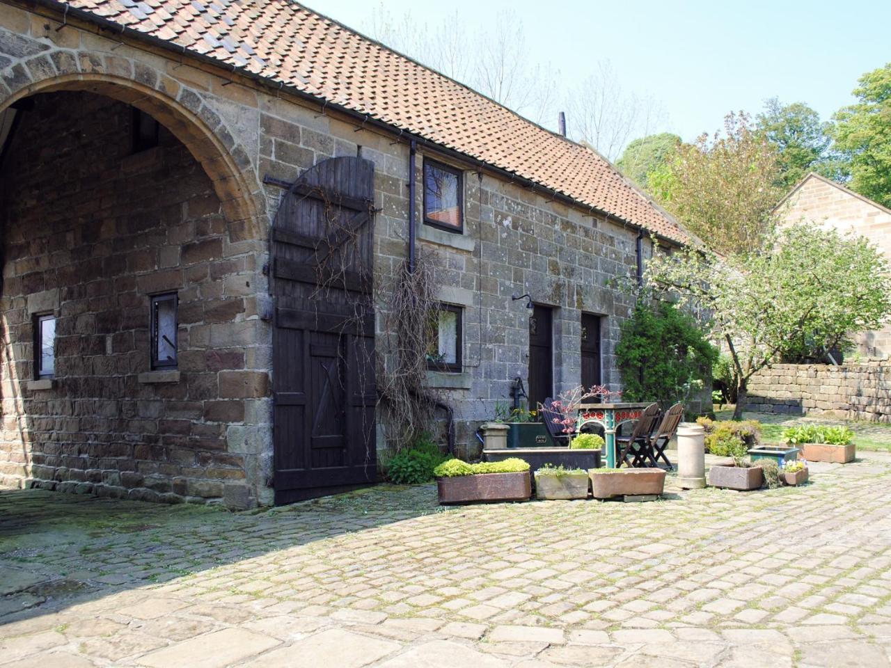 Threshing Barn Kza