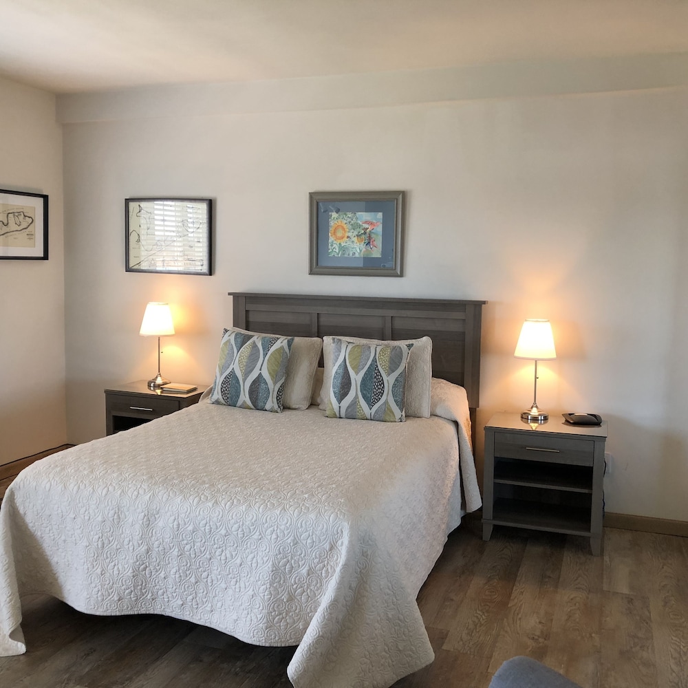 Montauk Manor - photo 15