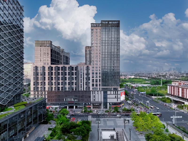 Madison Hotel Suzhou Railway Station — 4-Star Luxury Hotel in Suzhou, People's Republic of China