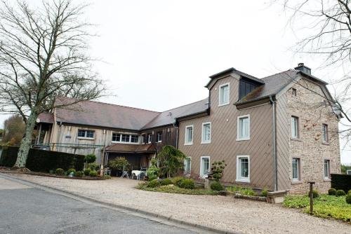 Haus Feuerhardt — 4-Star Luxury Hotel in Pruem, Germany