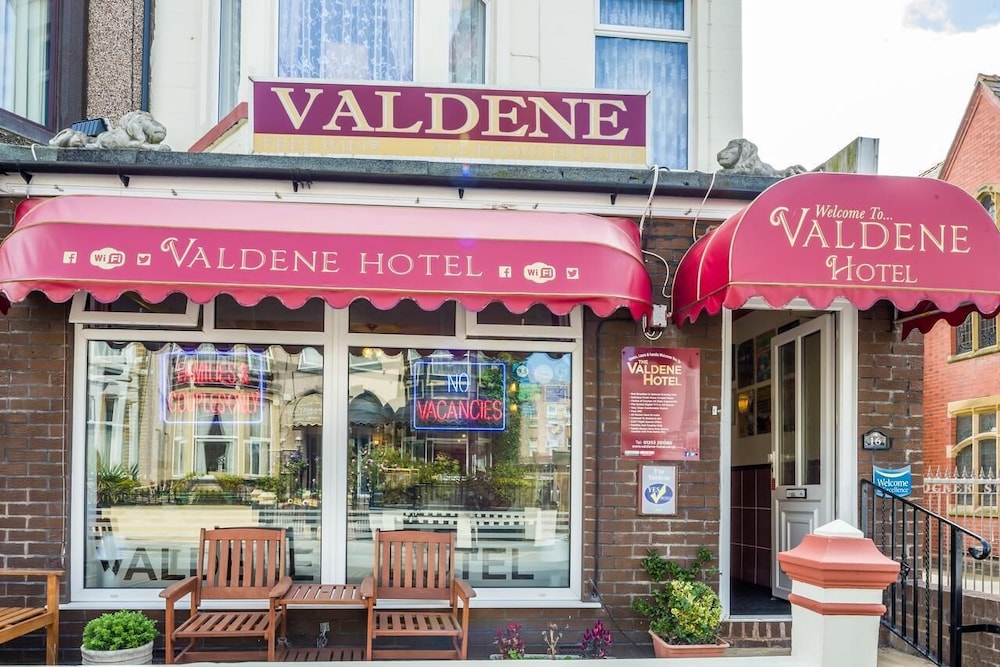 Valdene Hotel - last minute hotel in Blackpool