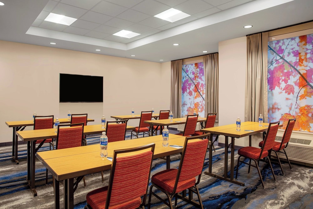 Fairfield Inn & Suites by Marriott Harrisburg West Mechanicsburg - photo 28