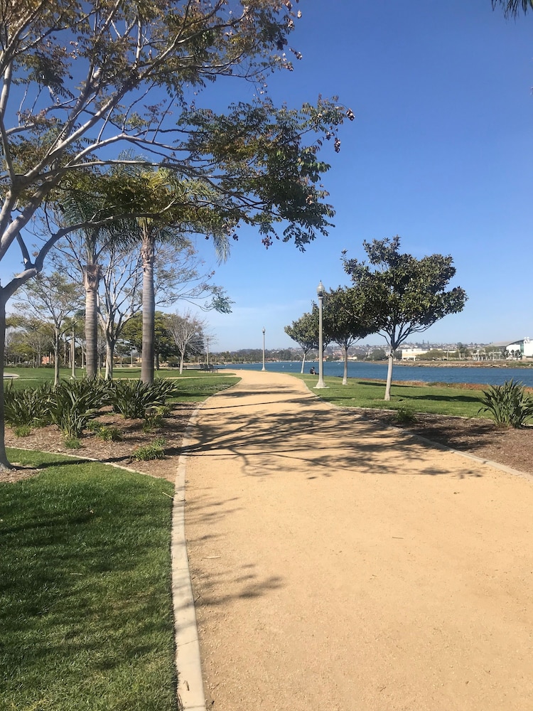 Homewood Suites by Hilton San Diego Airport Liberty Station - photo 34