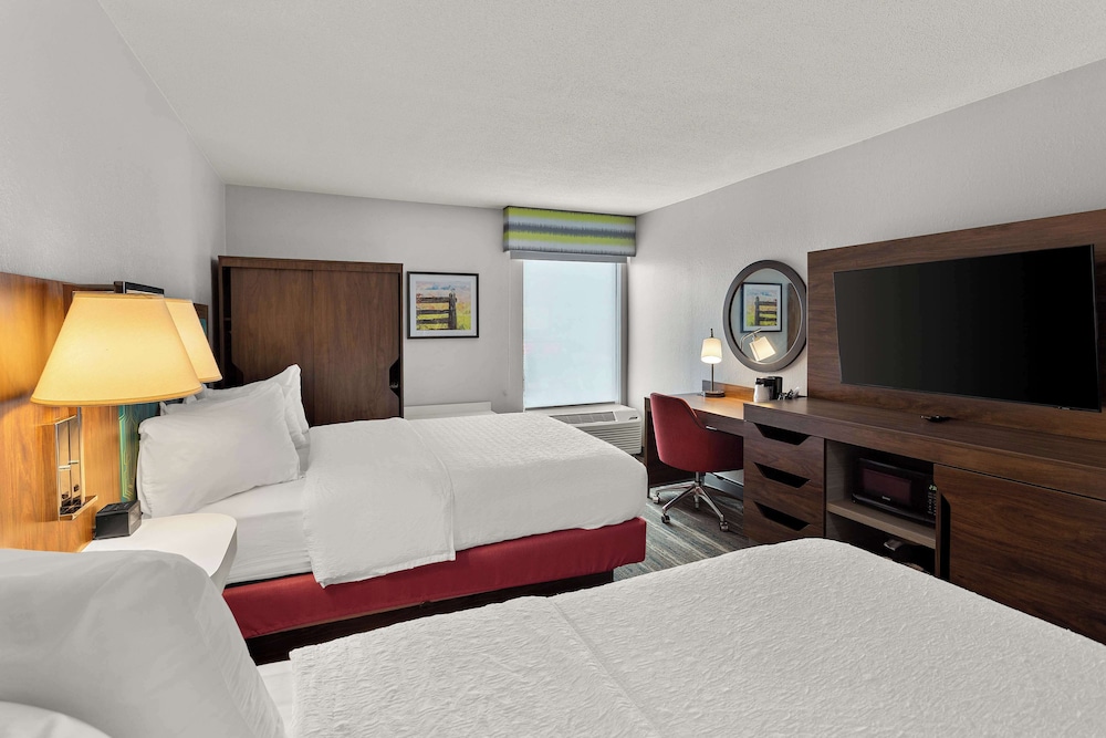 Hampton Inn Bridgeport Clarksburg - photo 14