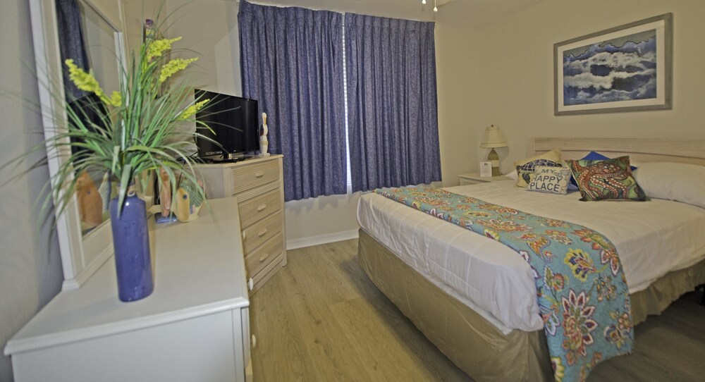 Island Princess Beach Resort by Panhandle Getaways - photo 2