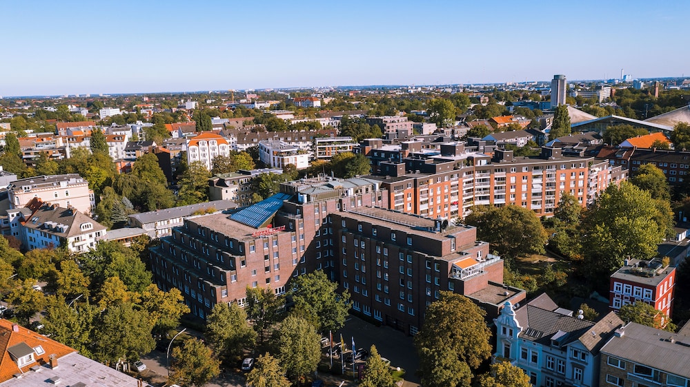 Crowne Plaza Hamburg City Alster by IHG — 4-Star Luxury Hotel in Hamburg, Germany