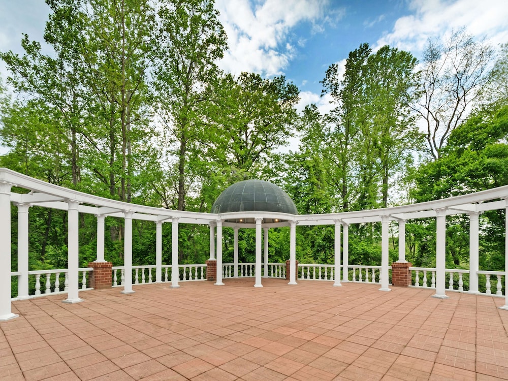 Doubletree Hotel Charlottesville