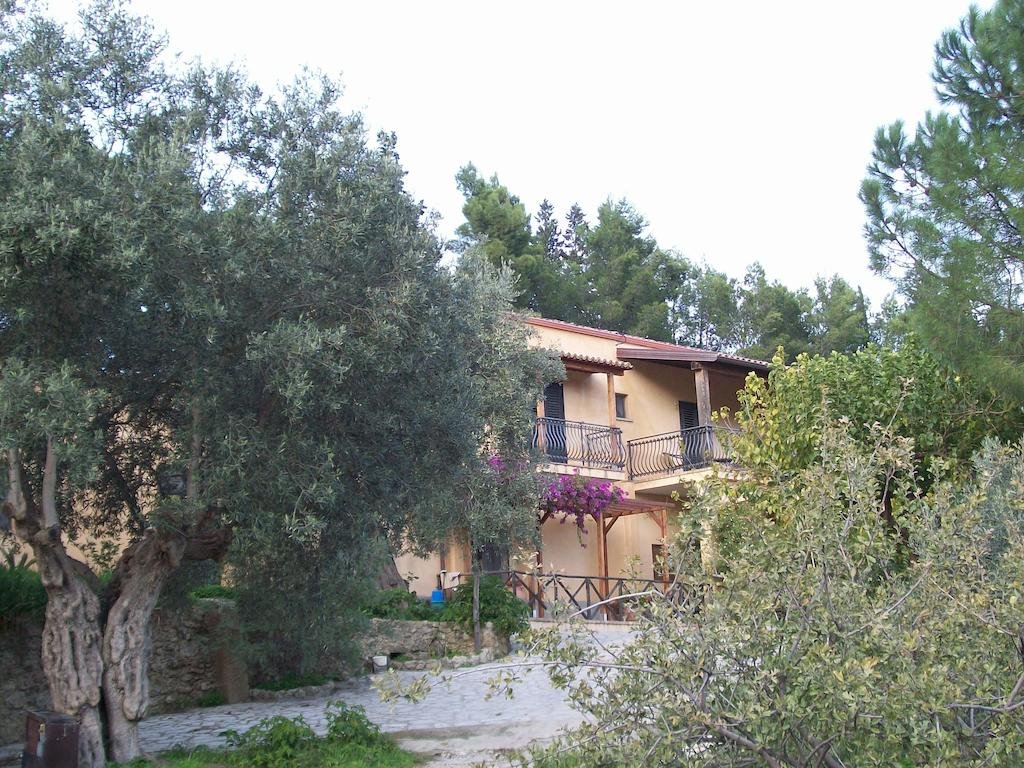 Azienda Agrituristica Biologica Il Querceto in Santa Severina, Italy