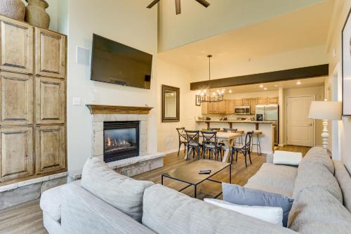 Walk to Lift: Arrowhead Ski Condo w Pool Access — 4-Star Luxury Hotel in Edwards, United States