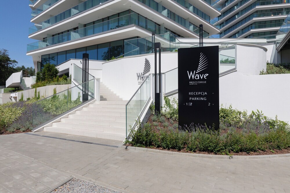 Royallux Apartment Waves Resort & SPA Sea View from Balcony by Renters Prestige in Miedzyzdroje, Poland