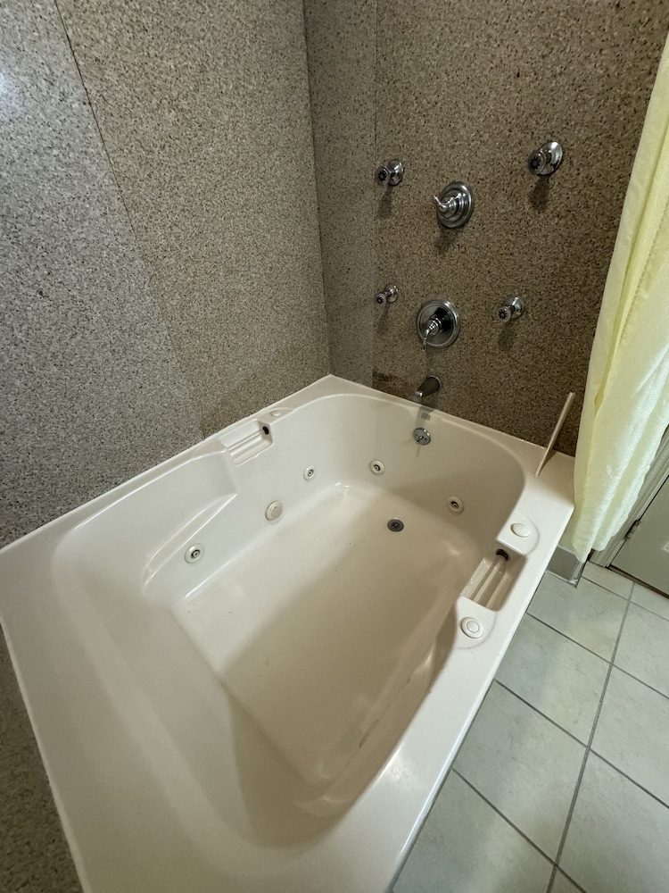 Country Suites Absecon Atlantic City NJ - photo 42