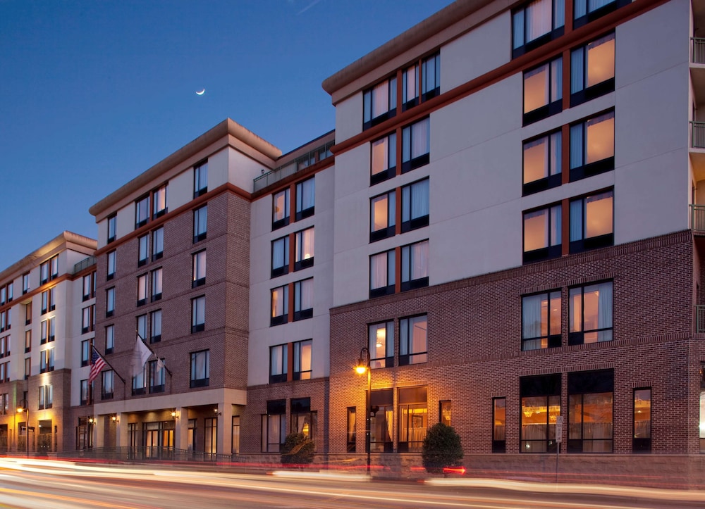 DoubleTree by Hilton Hotel Savannah Historic District - photo 50