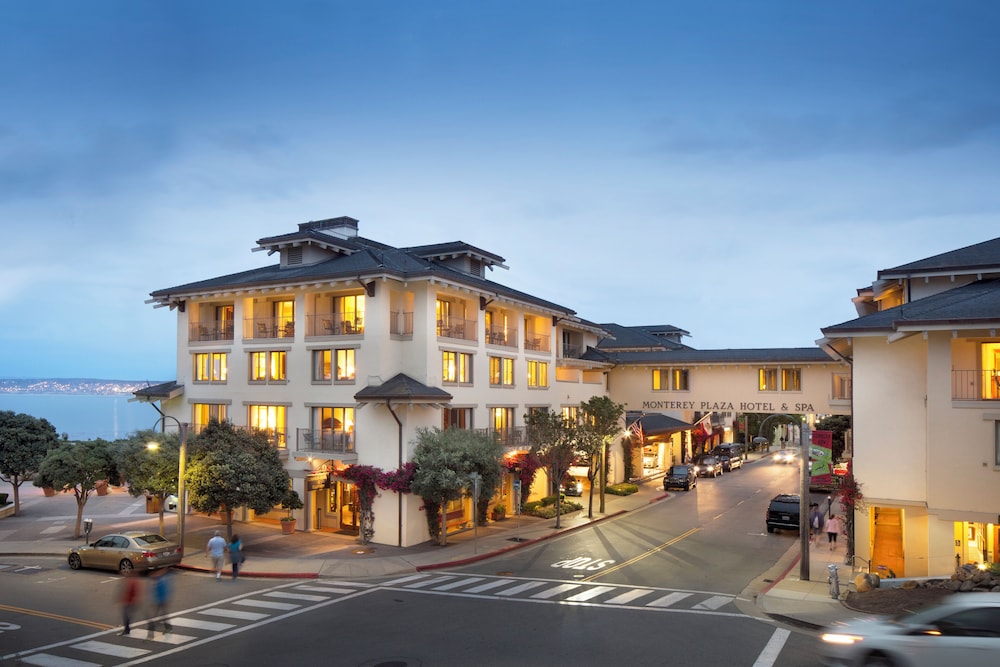 Monterey Plaza Hotel & Spa - photo 82