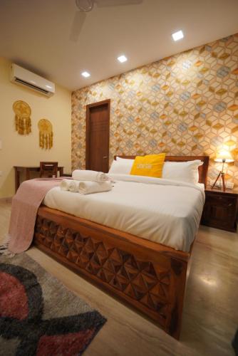 Luxury 3BHK Service Apartment Golf Course Road Gurgaon