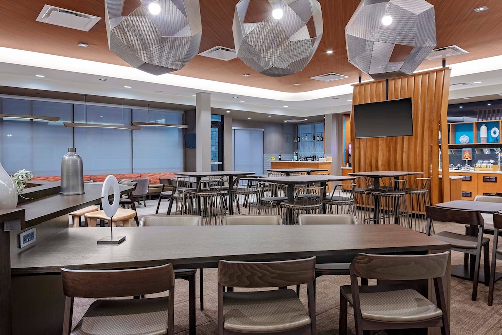 SpringHill Suites by Marriott Kansas City Plaza - photo 19