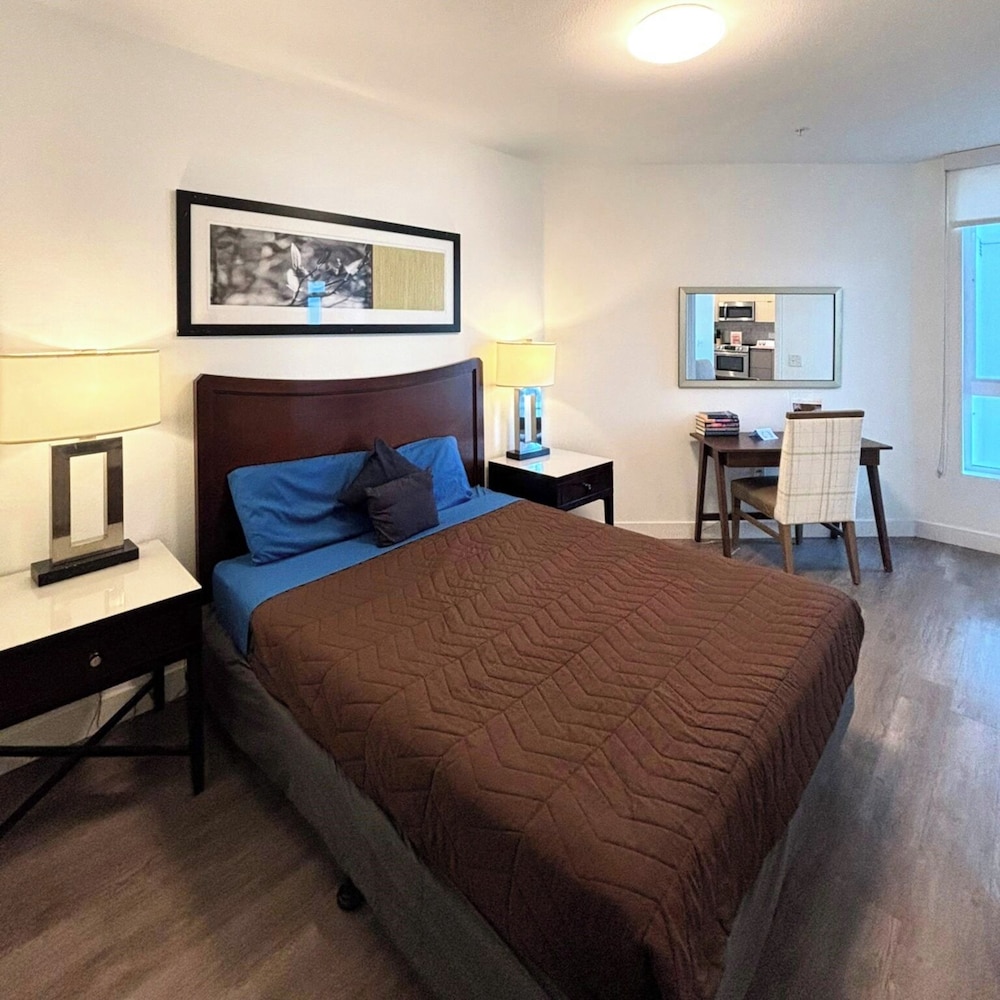 StaysPro GORGEOUS Hollywood Living Los Angeles - photo 18