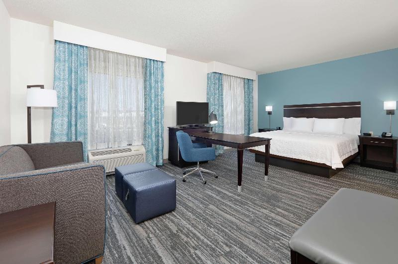 Hampton Inn & Suites Childress - photo 4