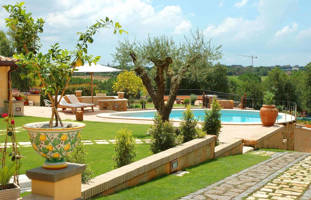 La Valle dei Casali - last minute hotel in Rome