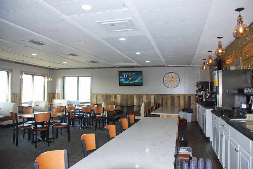 Sunlac Inn - photo 13