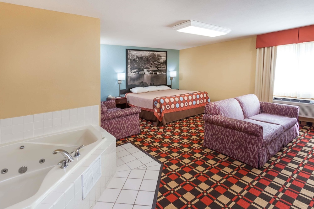 Econo Lodge Chillicothe - photo 25
