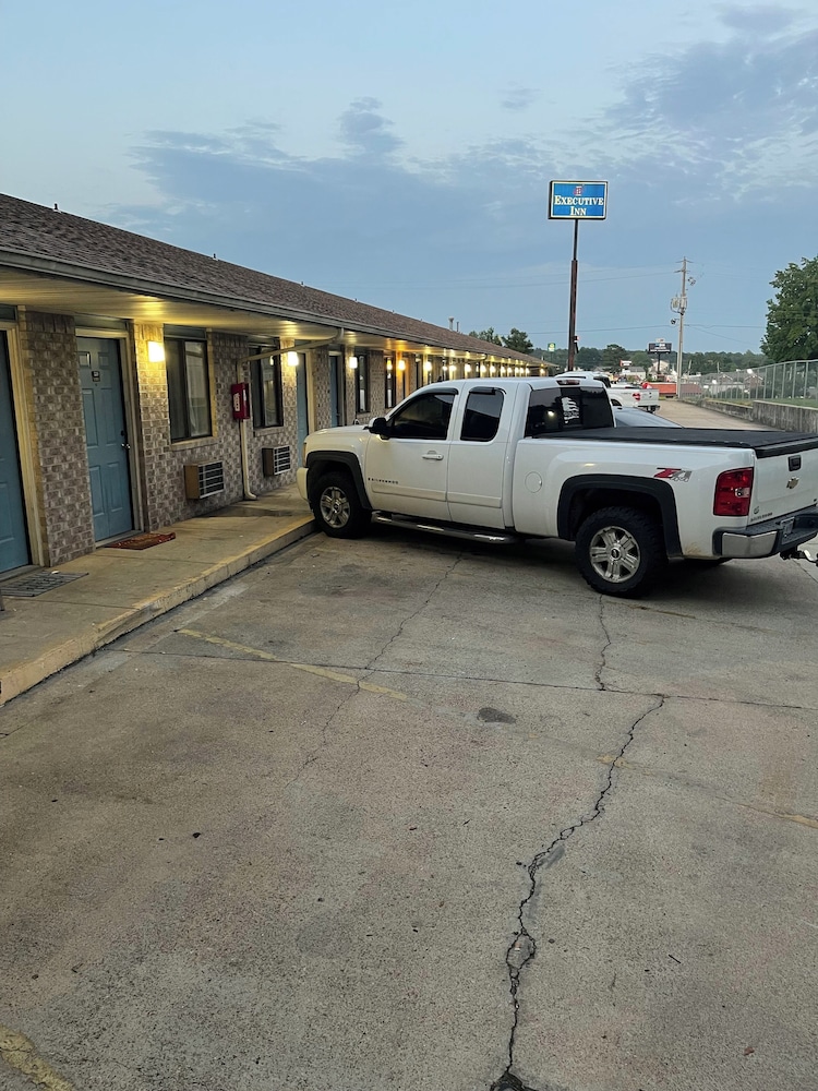 Executive Inn Of Mountain Home - photo 26