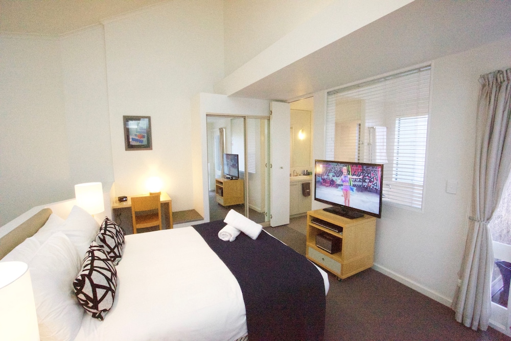 Lorne Beachfront Accommodation — Lorne — photo 3