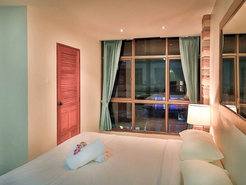 Avenue Beach Hotel - last minute hotel in Pattaya