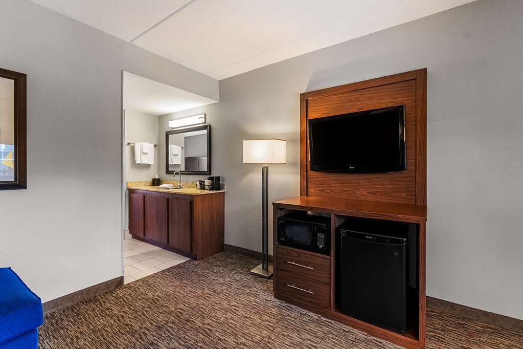 Best Western Bridgeview Hotel - photo 29